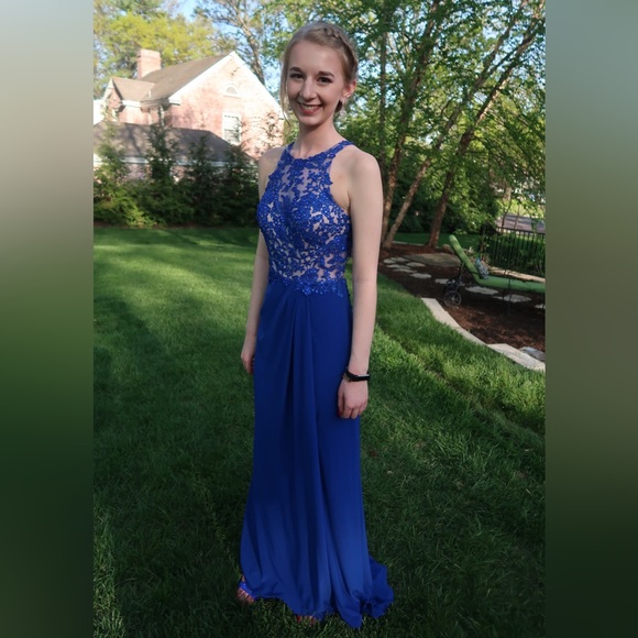 Prom/Formal Dress - Picture 1 of 5
